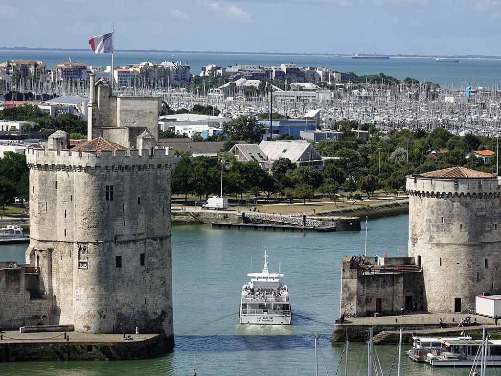 Les chambres d'hôtes des Pertuis Rochelais sont tout proche de la ville de La Rochelle