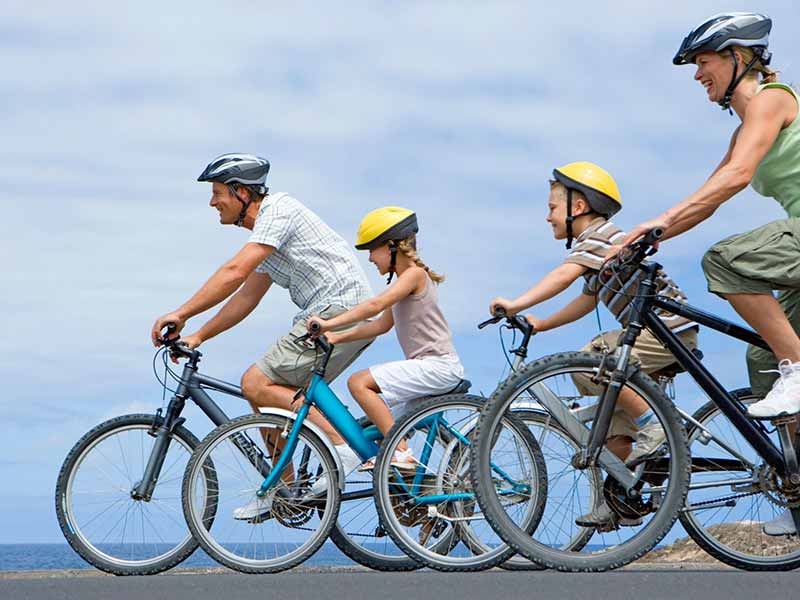 Balades en famille à vélo à La Rochelle depuis les Pertuis Rochelais